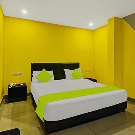 Fabexpress 29 Beach House, Morjim Beach Екстериор снимка