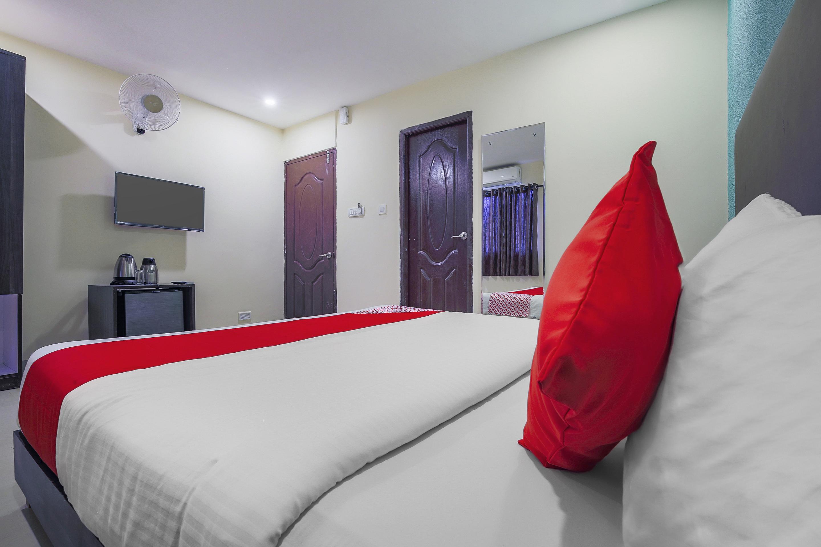 Fabexpress 29 Beach House, Morjim Beach Екстериор снимка