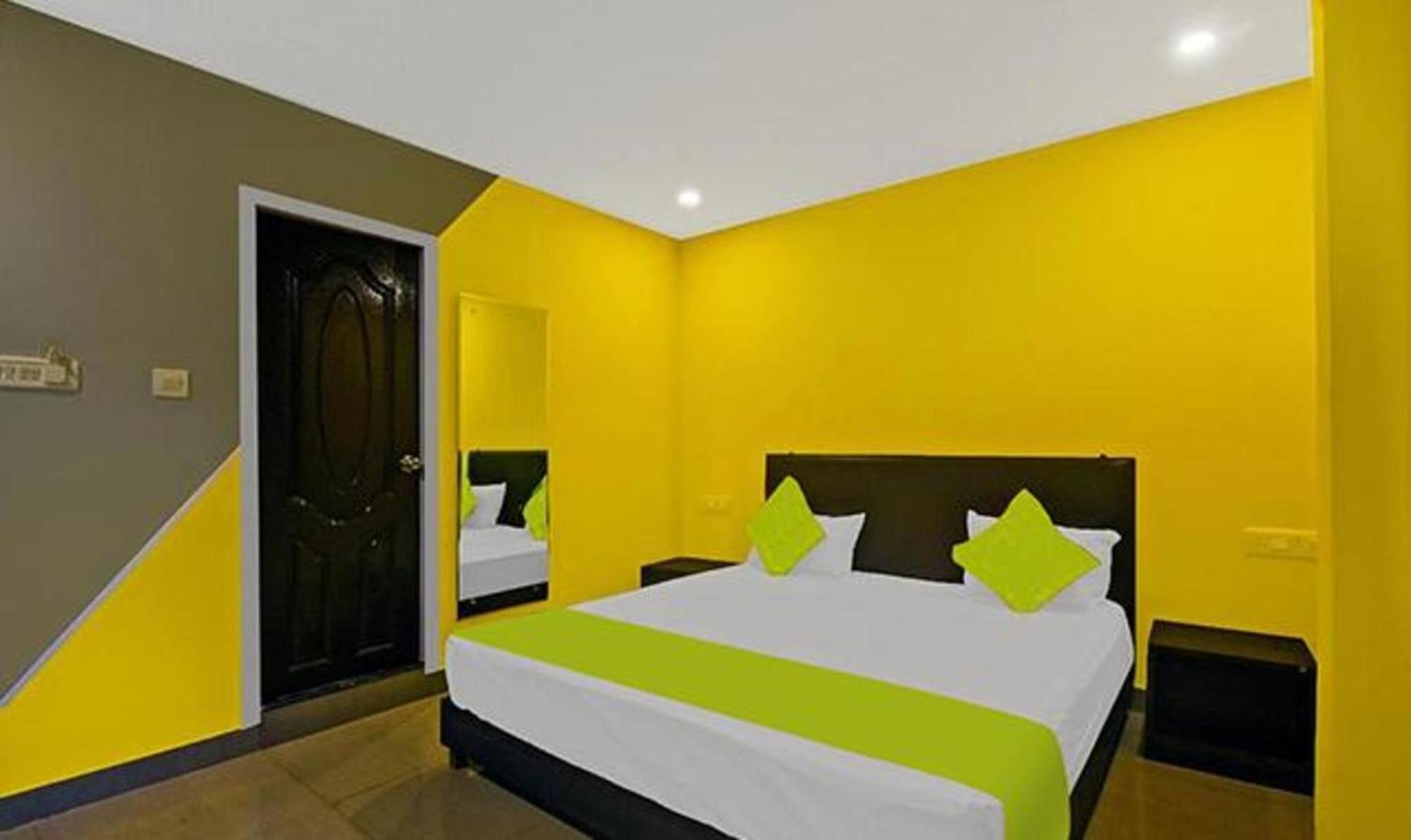 Fabexpress 29 Beach House, Morjim Beach Екстериор снимка