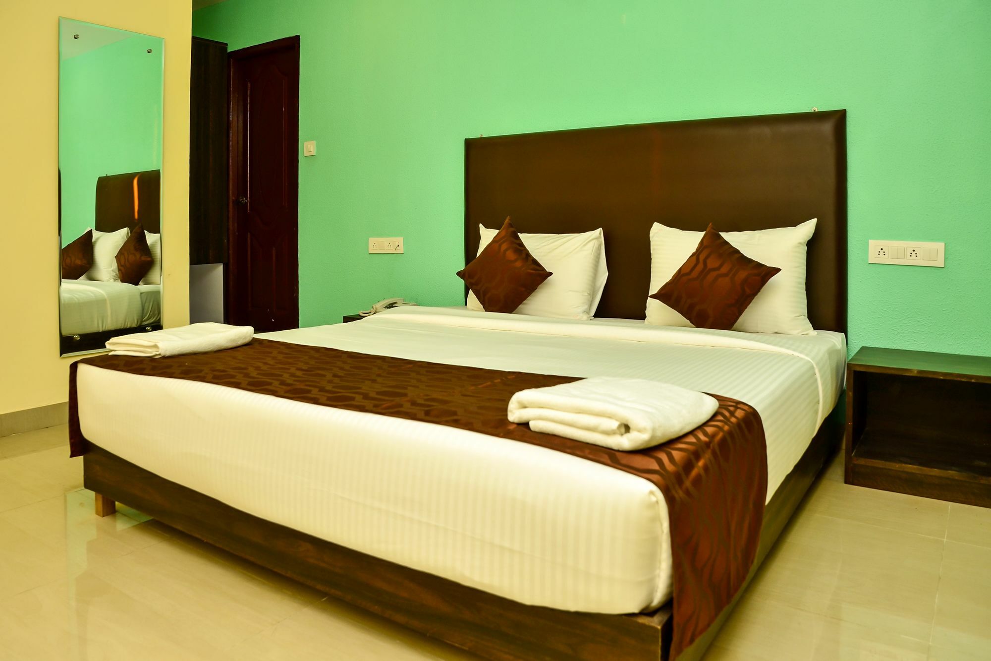 Fabexpress 29 Beach House, Morjim Beach Екстериор снимка